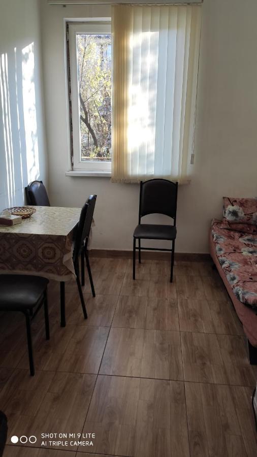 Apartments Azatutyan Avenue 9, Кв 19 يريفان المظهر الخارجي الصورة