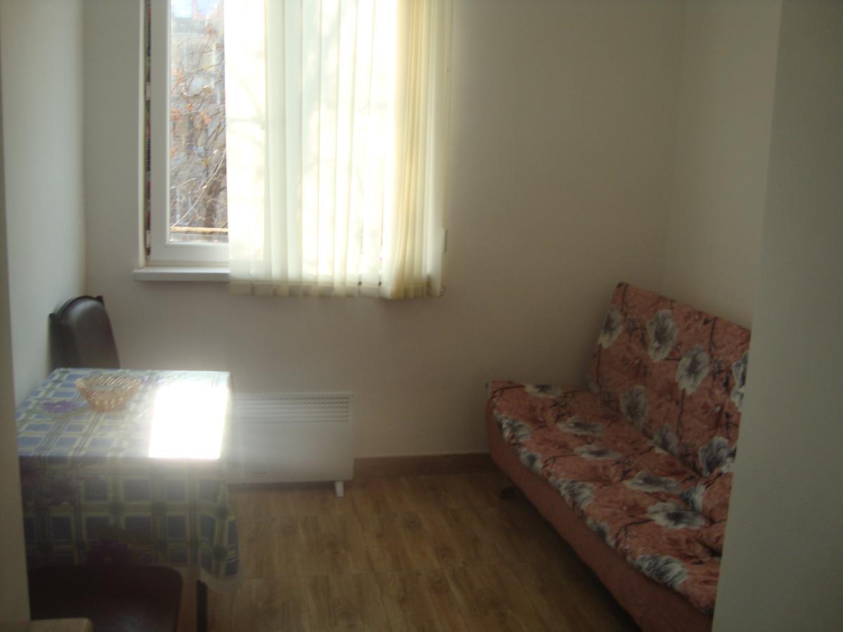 Apartments Azatutyan Avenue 9, Кв 19 يريفان المظهر الخارجي الصورة